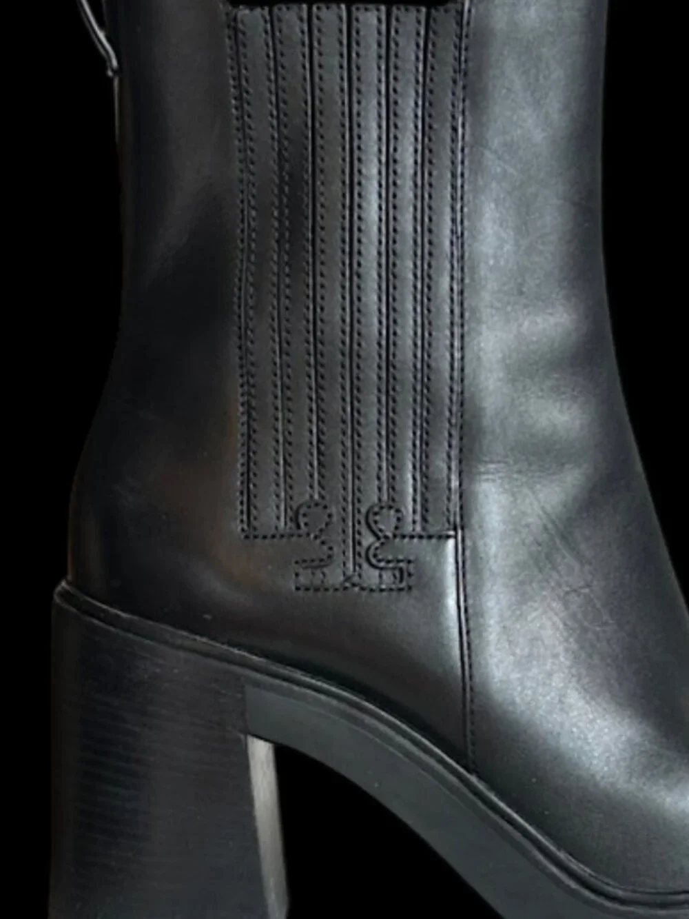 Tory Burch elevate your